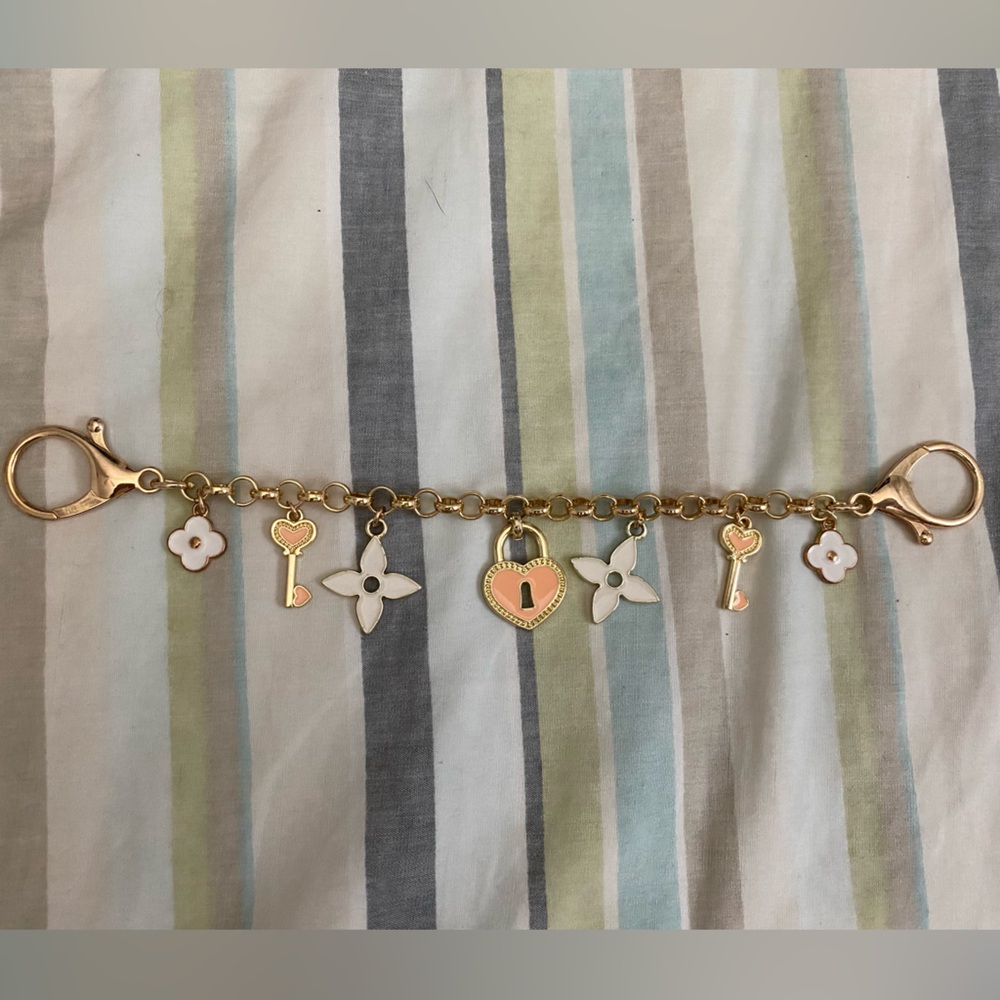 Luxury purse yellow gold and pink charm